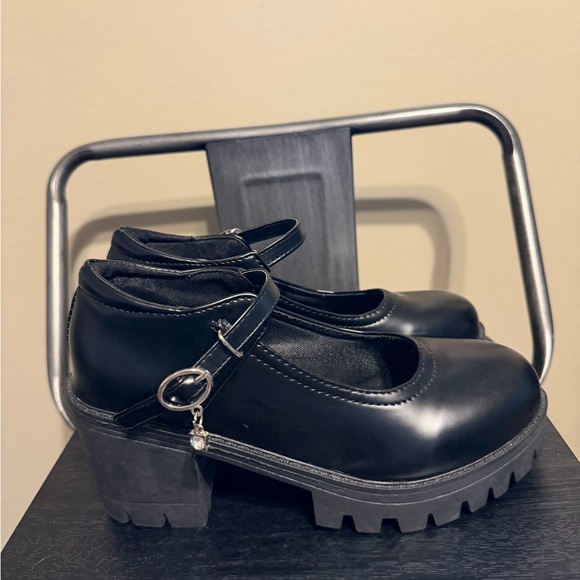 Black Chunky Mary Jane Platform Heels Goth Alt Lug Sole Strap Charm Size 38 - Picture 11 of 12